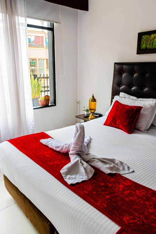 Hotel Central House A 5 Min De La Embajada Americana 보고타 외부 사진