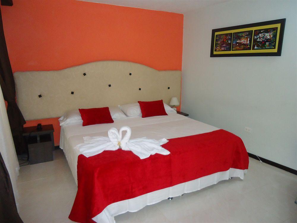 Hotel Central House A 5 Min De La Embajada Americana 보고타 외부 사진