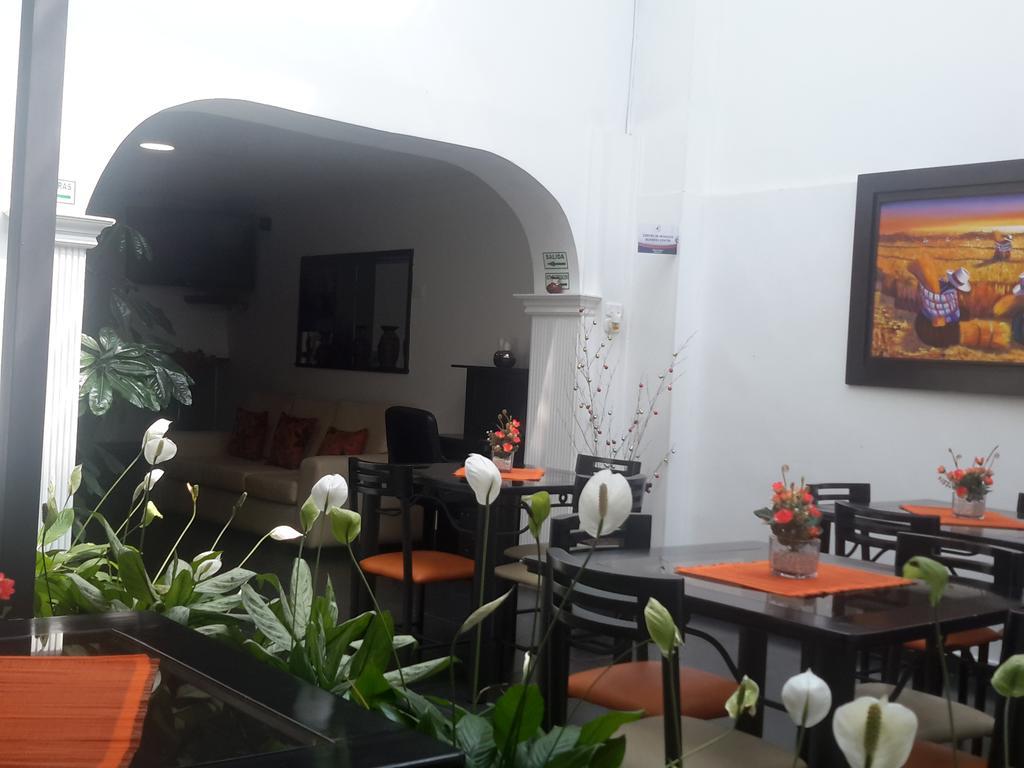 Hotel Central House A 5 Min De La Embajada Americana 보고타 외부 사진