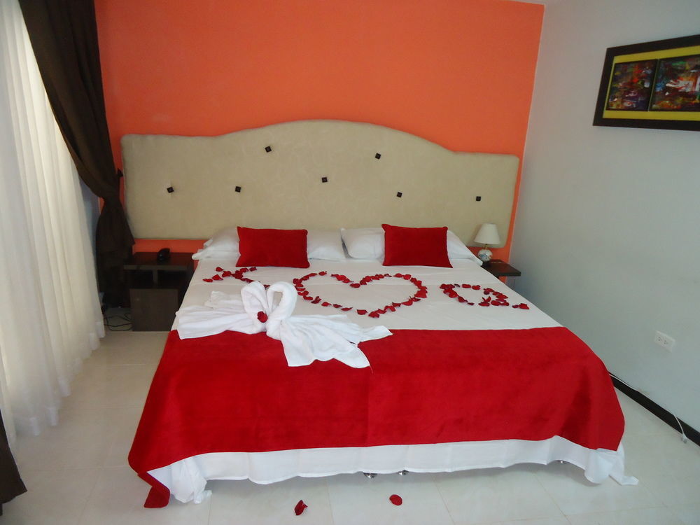 Hotel Central House A 5 Min De La Embajada Americana 보고타 외부 사진