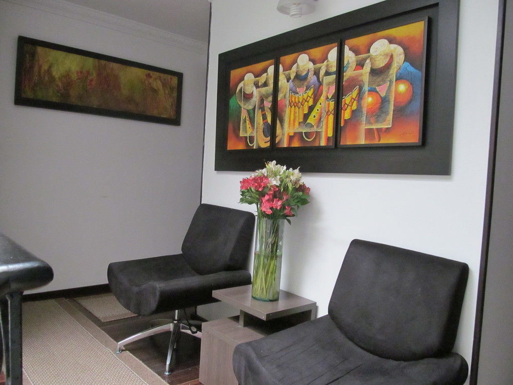 Hotel Central House A 5 Min De La Embajada Americana 보고타 외부 사진