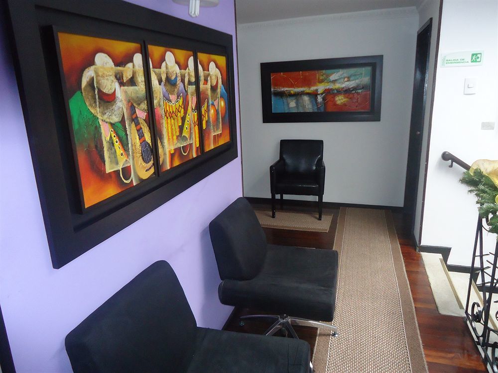 Hotel Central House A 5 Min De La Embajada Americana 보고타 외부 사진