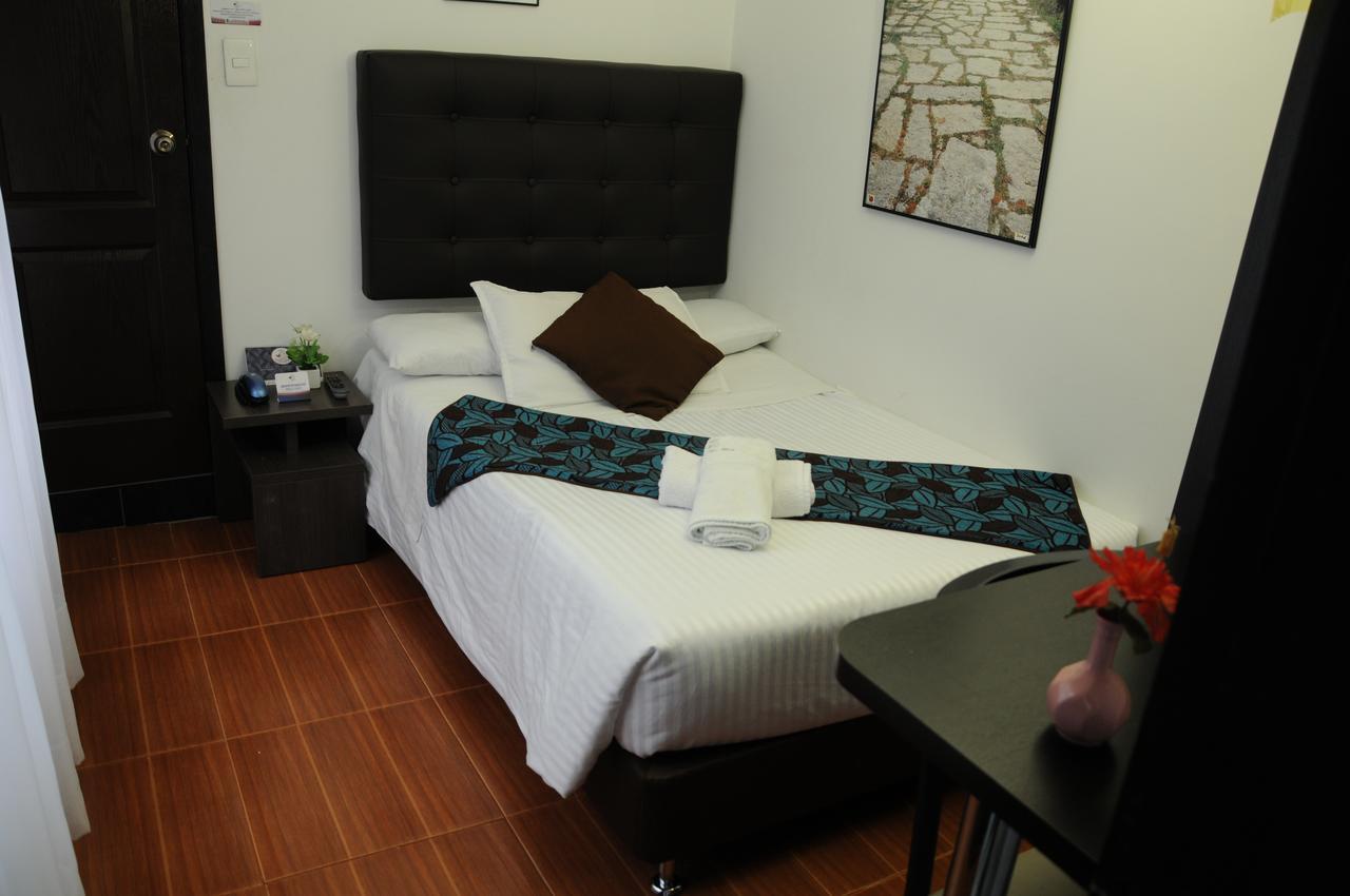 Hotel Central House A 5 Min De La Embajada Americana 보고타 외부 사진