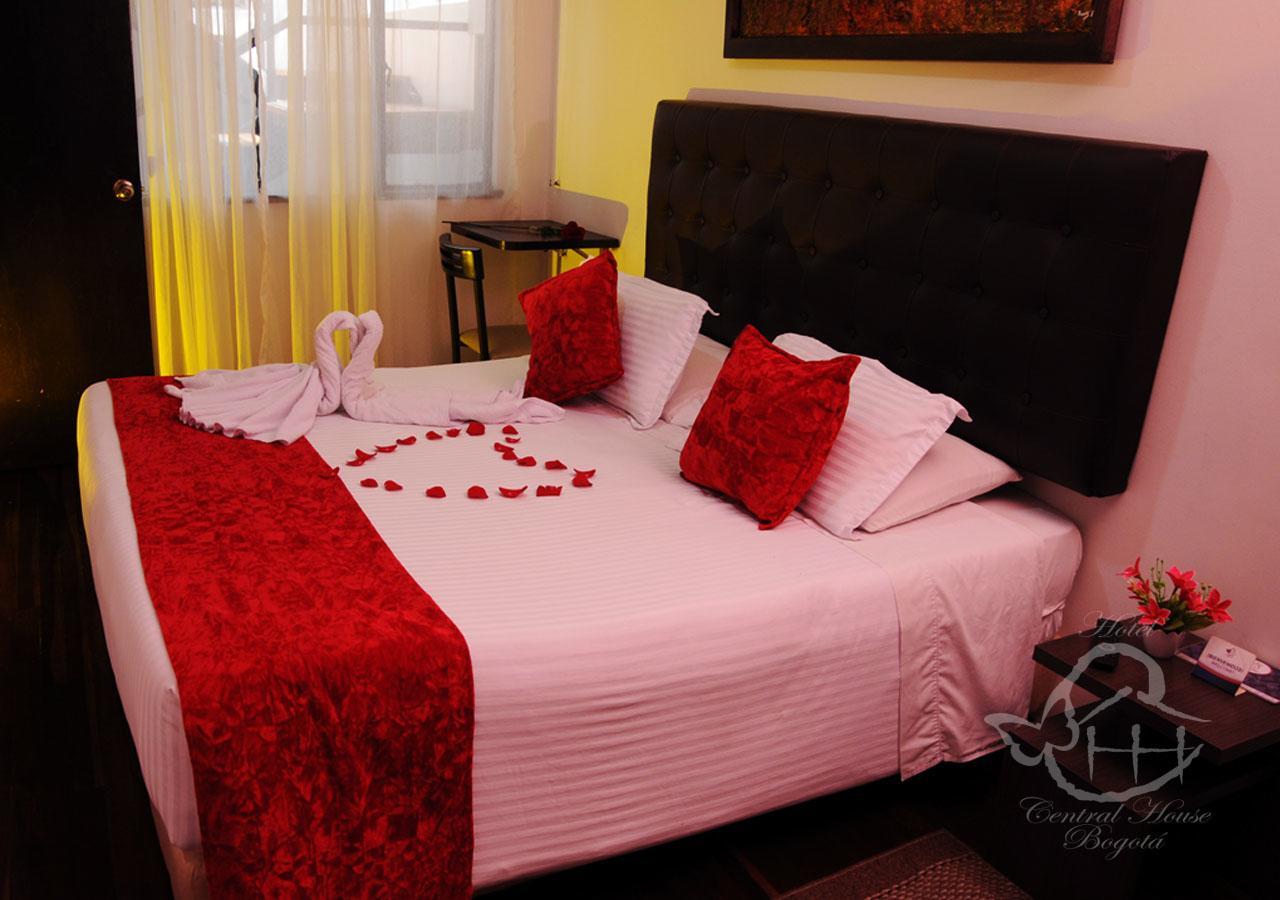 Hotel Central House A 5 Min De La Embajada Americana 보고타 외부 사진