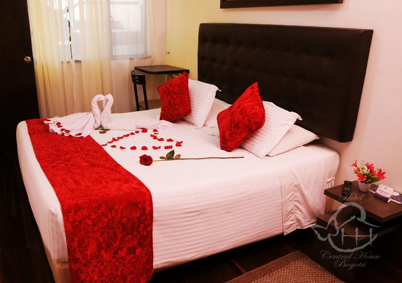 Hotel Central House A 5 Min De La Embajada Americana 보고타 외부 사진