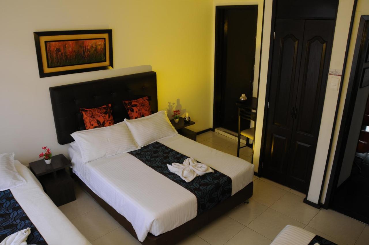 Hotel Central House A 5 Min De La Embajada Americana 보고타 외부 사진